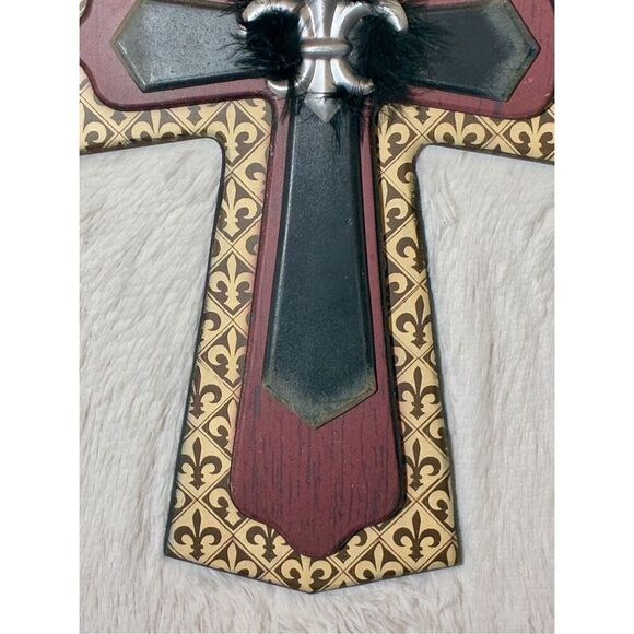 18” Wooden Fleur-De-Lis Multi-Tiered Rustic Black Faux Fur Wall Cross - Picture 4 of 8